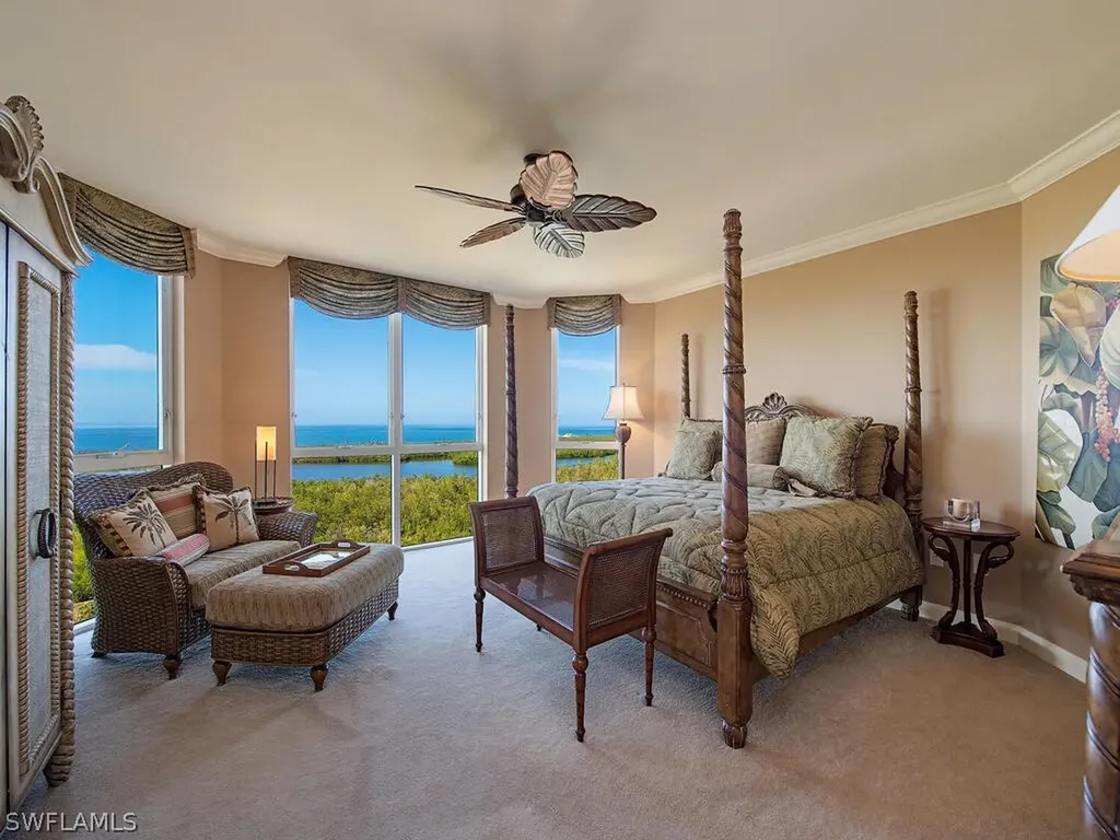 6597 Nicholas Boulevard Naples FL 34108