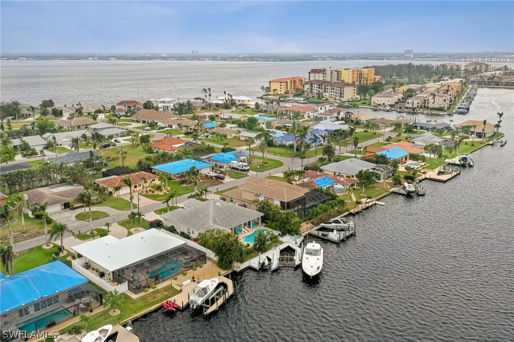 3914 SE 19th Place Cape Coral FL 33904
