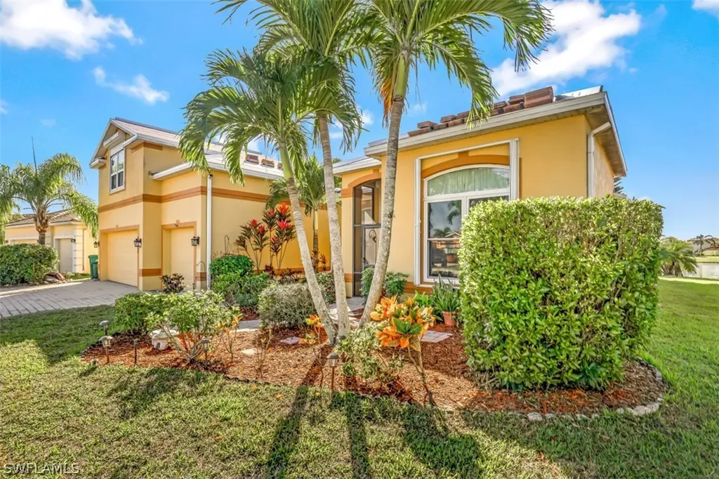 2227 Grove Drive Naples FL 34120