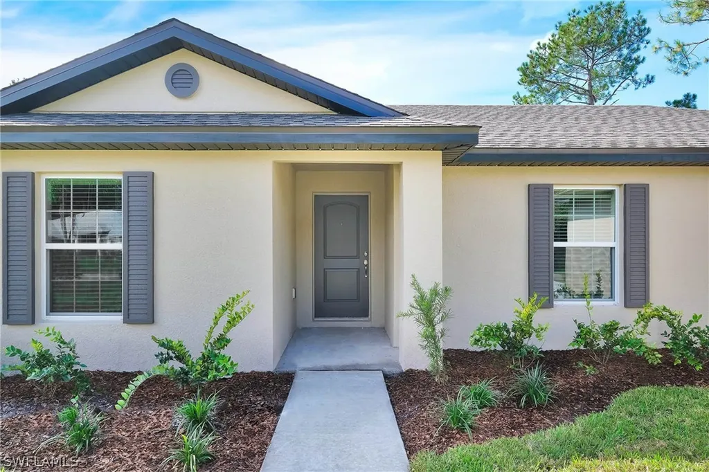 824 Rocaille Avenue Fort Myers FL 33913
