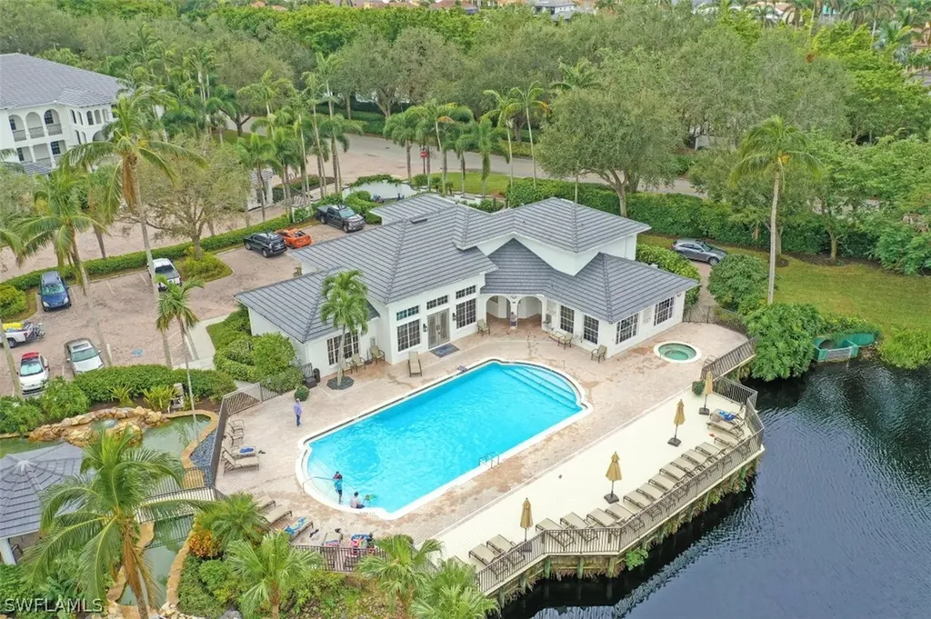 835 Bentwater Circle Naples FL 34108