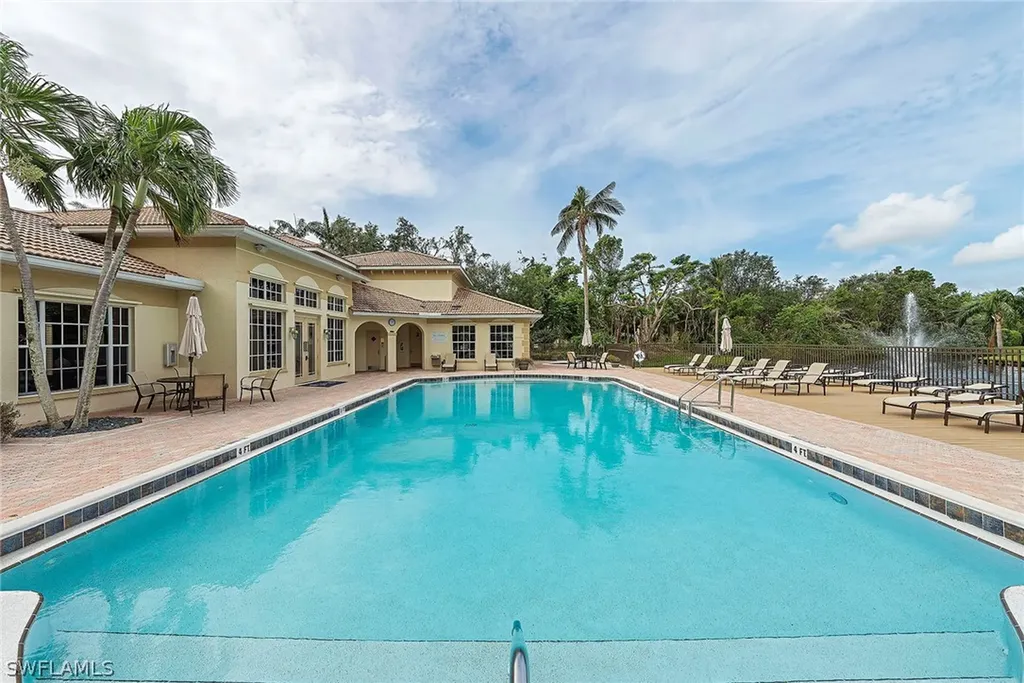 835 Bentwater Circle Naples FL 34108