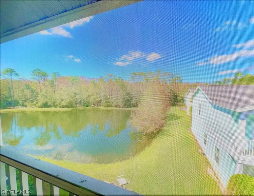 3245 Cypress Glen Way Naples FL 34109