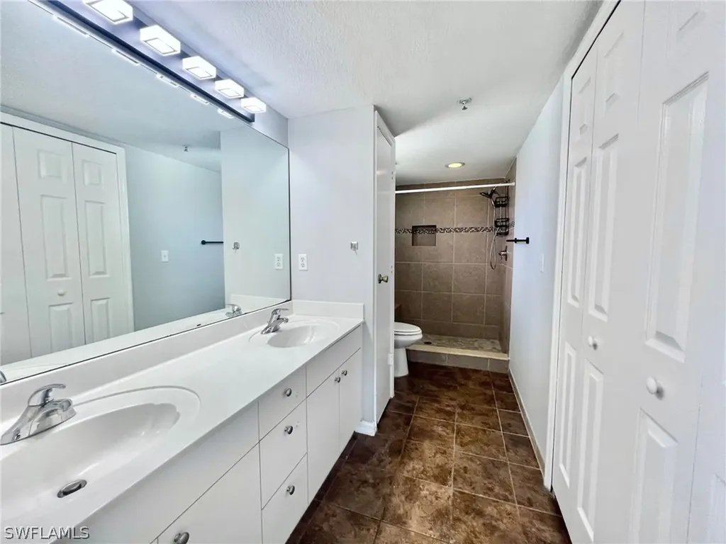 3245 Cypress Glen Way Naples FL 34109