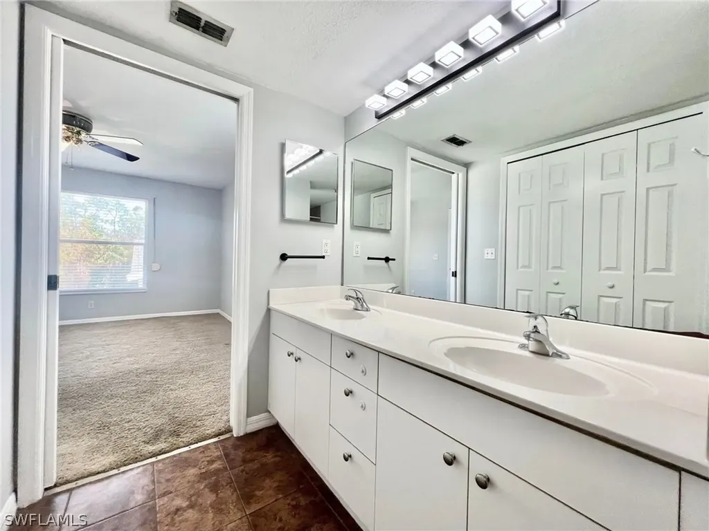 3245 Cypress Glen Way Naples FL 34109
