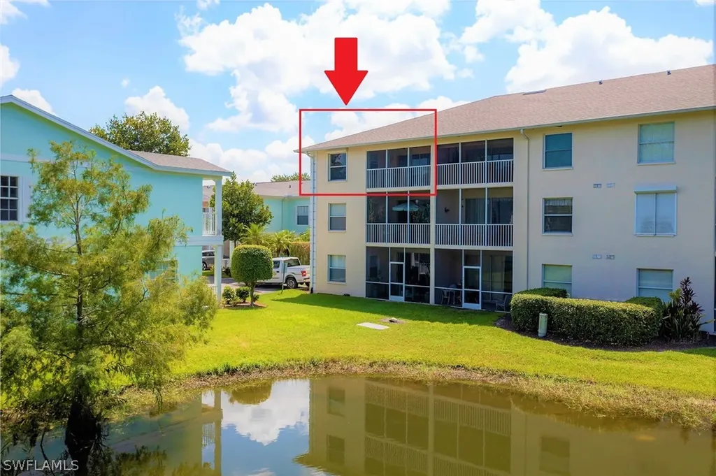 3245 Cypress Glen Way Naples FL 34109