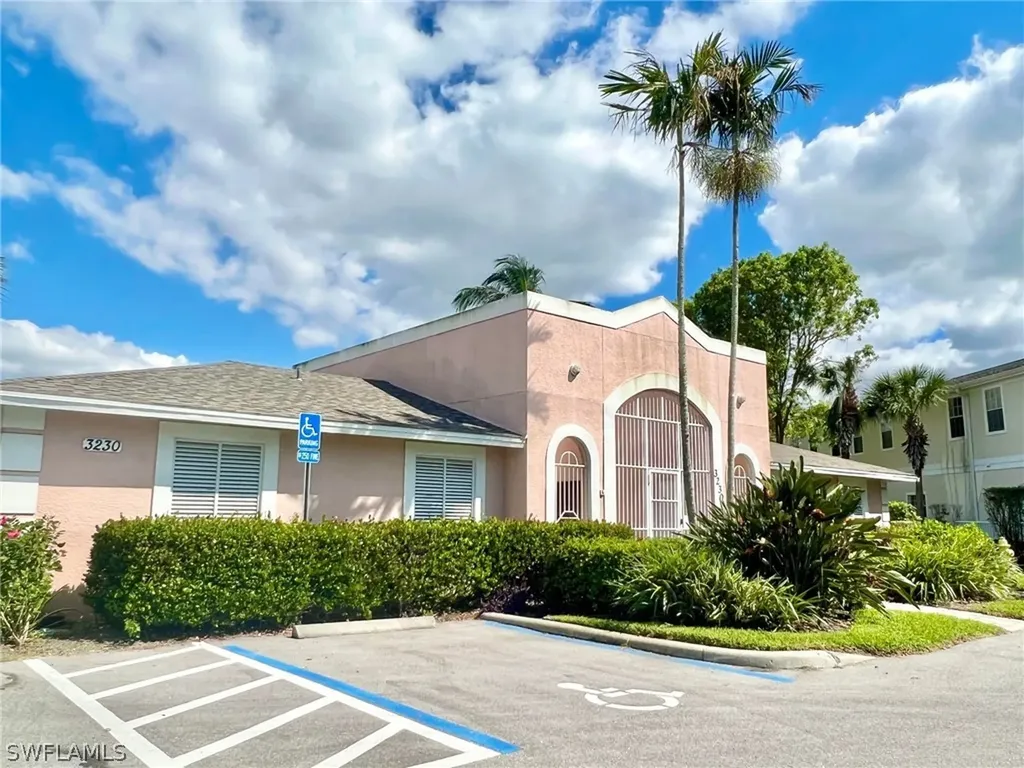 3245 Cypress Glen Way Naples FL 34109