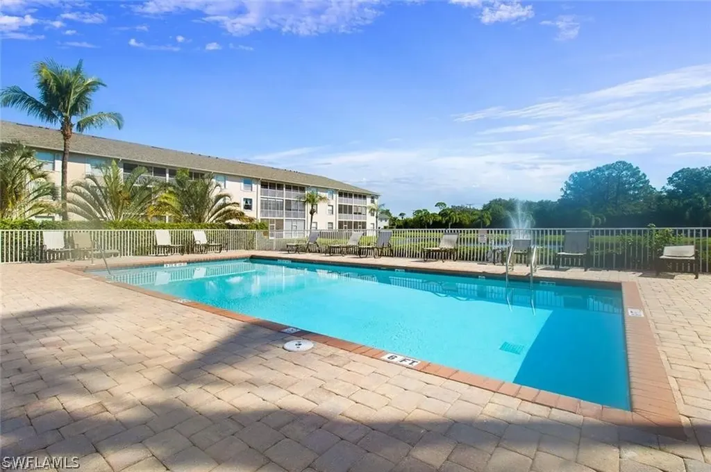 3245 Cypress Glen Way Naples FL 34109