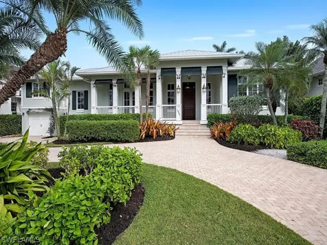 1925 7TH Street S Naples FL 34102