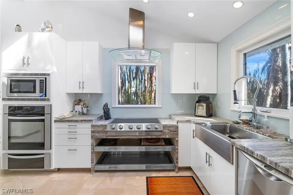 11460 Old Lodge Lane Captiva FL 33924