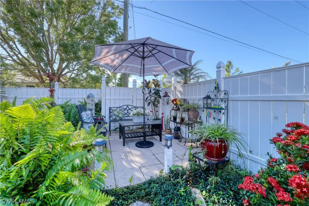1310 SW 33rd Terrace Cape Coral FL 33914