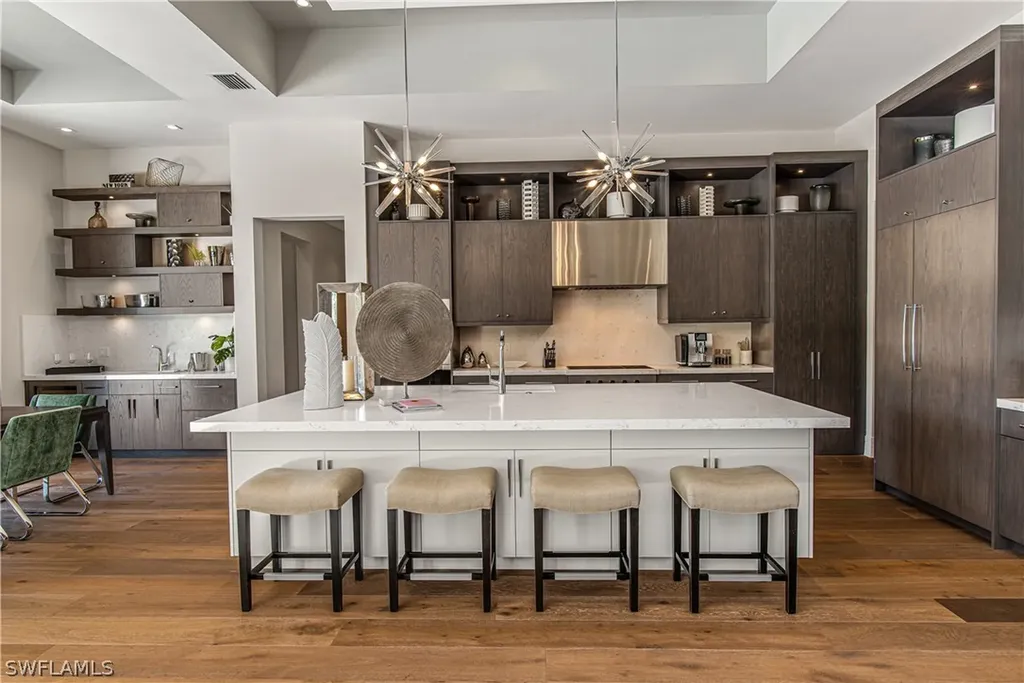112 Hickory Road Naples FL 34108