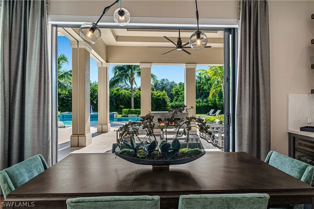 112 Hickory Road Naples FL 34108
