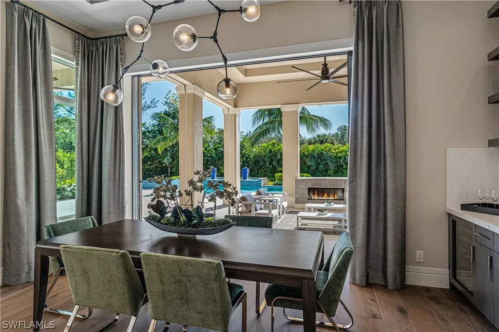 112 Hickory Road Naples FL 34108