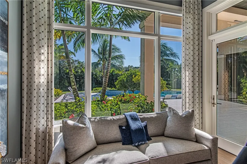 112 Hickory Road Naples FL 34108