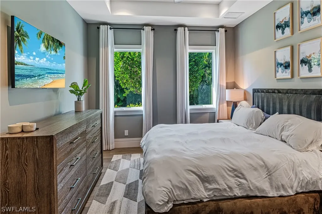 112 Hickory Road Naples FL 34108