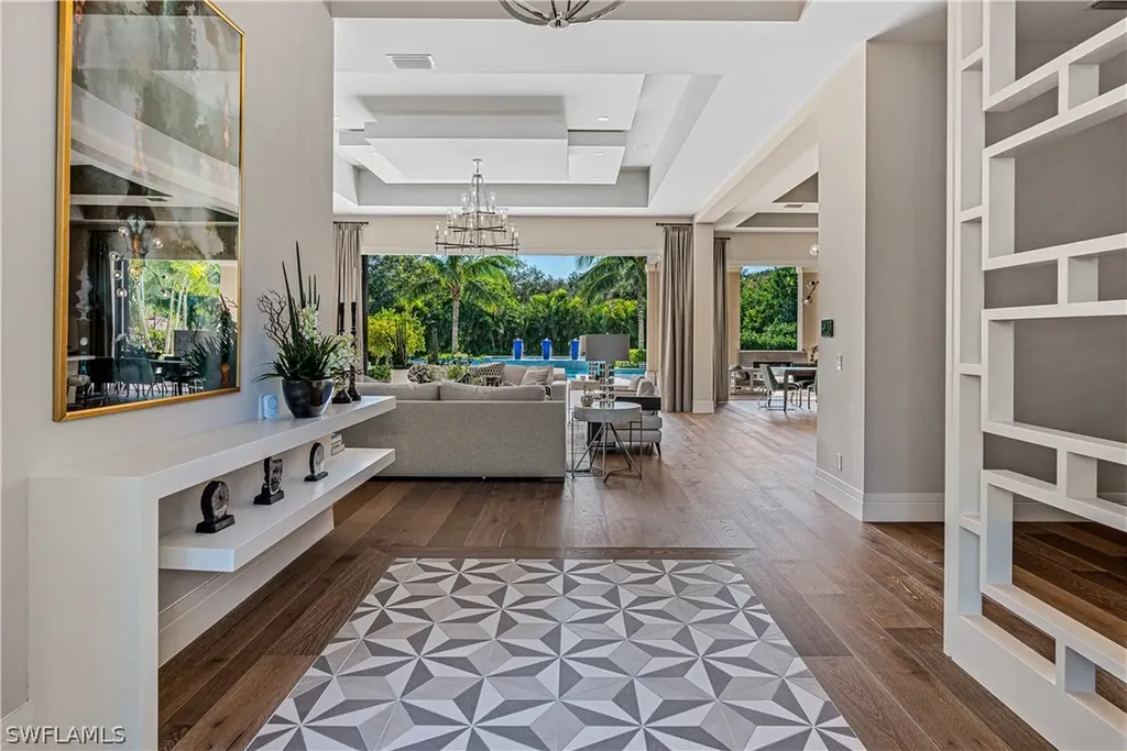 112 Hickory Road Naples FL 34108