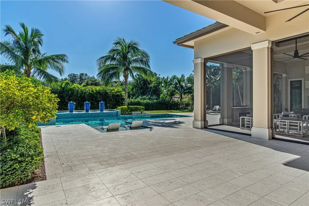 112 Hickory Road Naples FL 34108