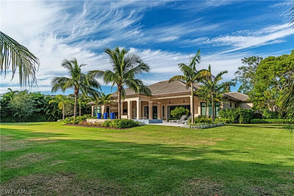 112 Hickory Road Naples FL 34108