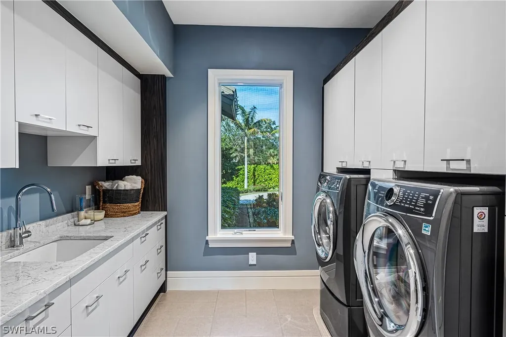 112 Hickory Road Naples FL 34108
