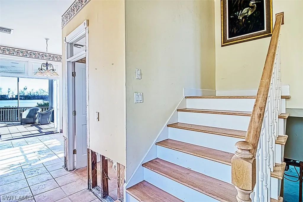 1036 Whisperwood Way Sanibel FL 33957
