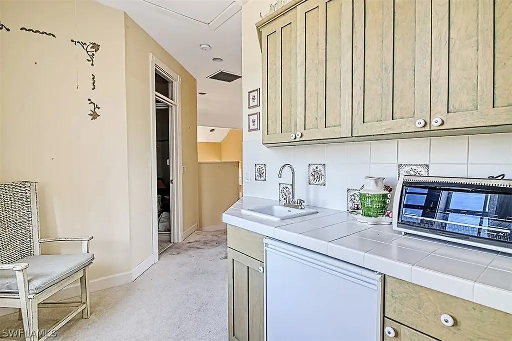 1036 Whisperwood Way Sanibel FL 33957