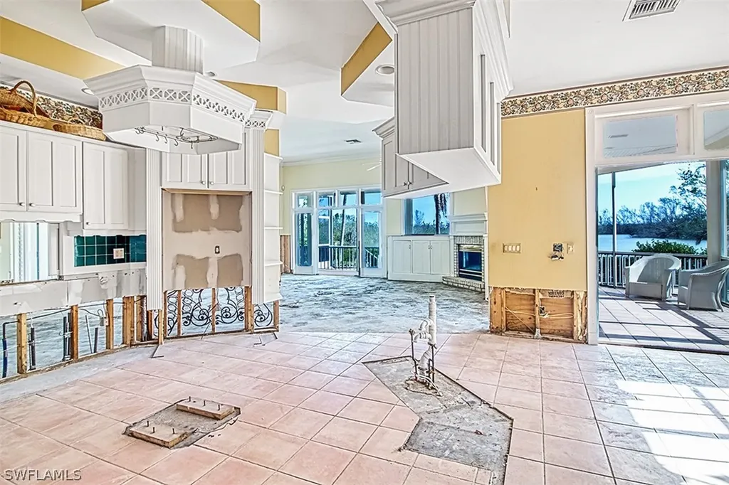 1036 Whisperwood Way Sanibel FL 33957