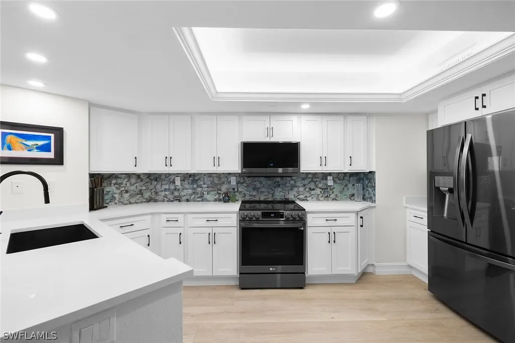 4751 Gulf Shore Boulevard N Naples FL 34103