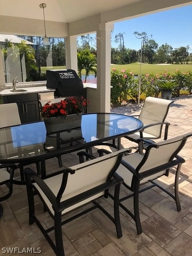 33 Grey Wing Point Naples FL 34113