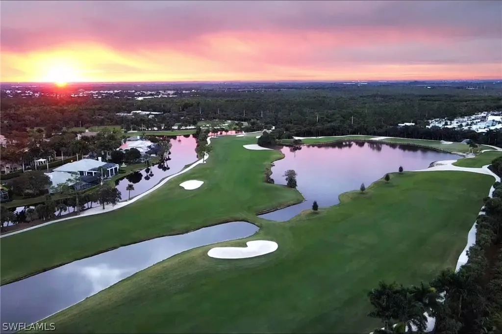 33 Grey Wing Point Naples FL 34113
