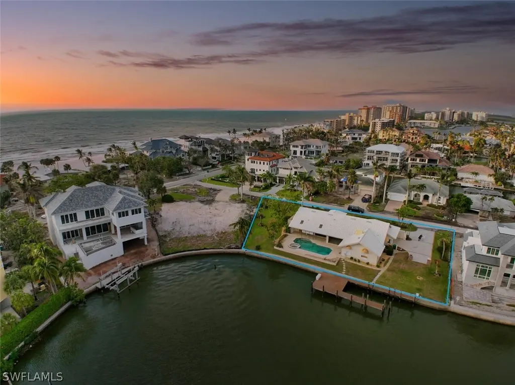 Naples FL, 128 Bayview Avenue