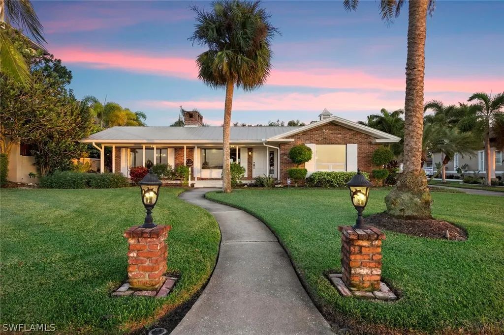 6009 W Riverside Drive Fort Myers FL 33919
