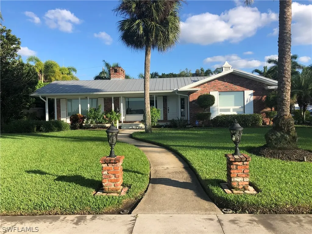 6009 W Riverside Drive Fort Myers FL 33919