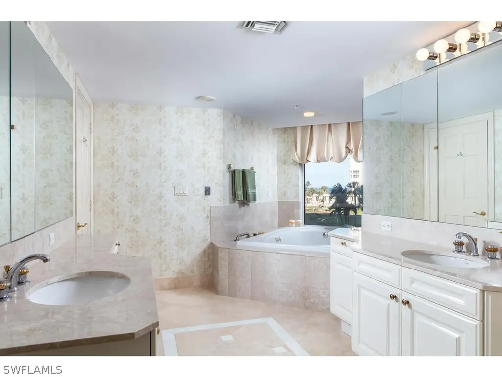 4021 Gulf Shore Boulevard N Naples FL 34103