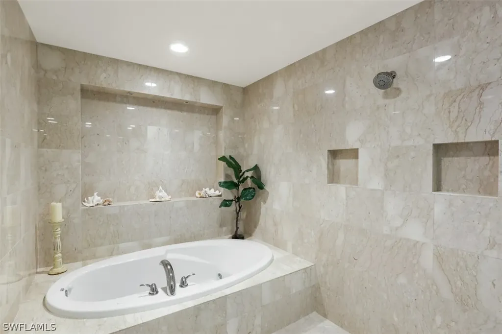 265 Indies Way Naples FL 34110