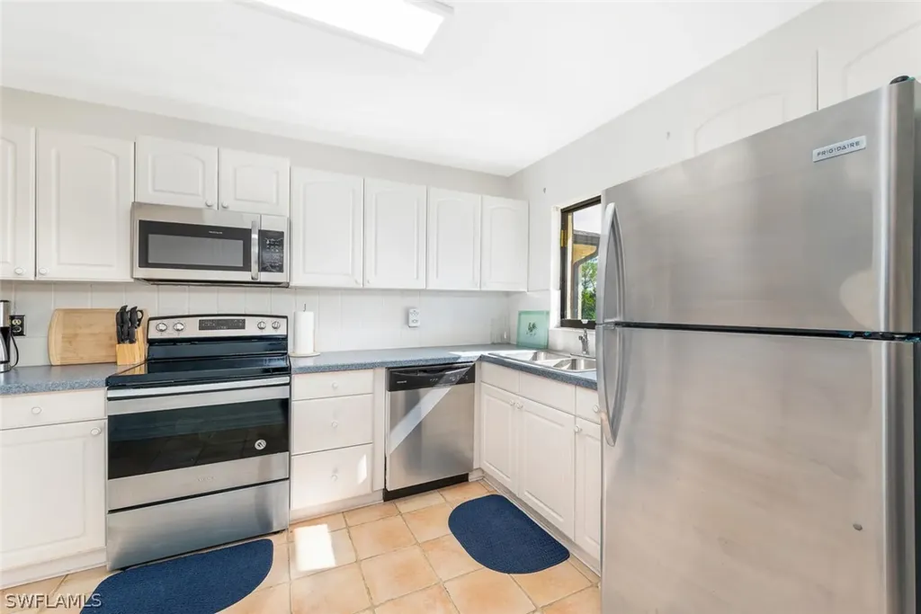 4610 Chantelle Drive Naples FL 34112