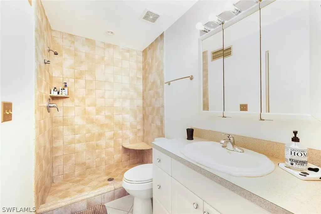 4610 Chantelle Drive Naples FL 34112