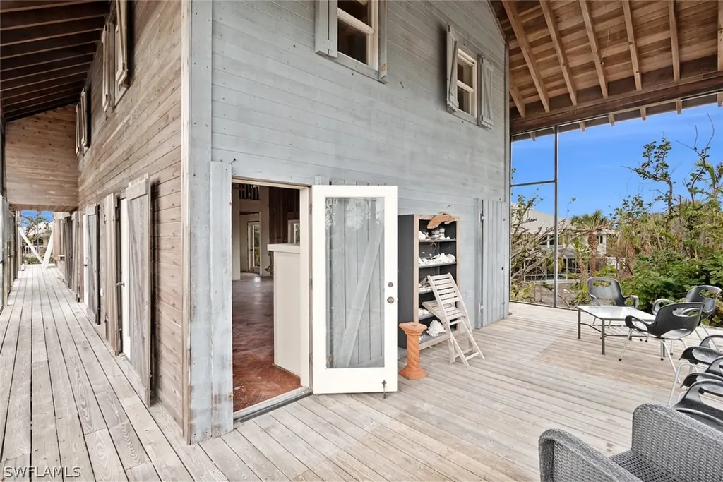 1834 Long Point Lane Sanibel FL 33957
