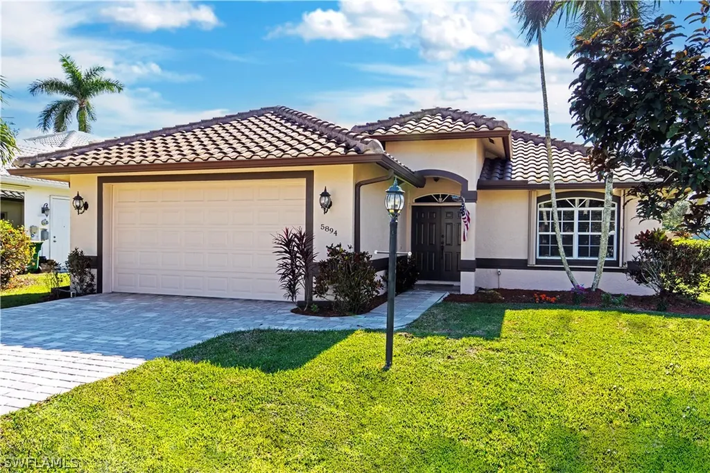 5894 Westbourgh Court Naples FL 34112