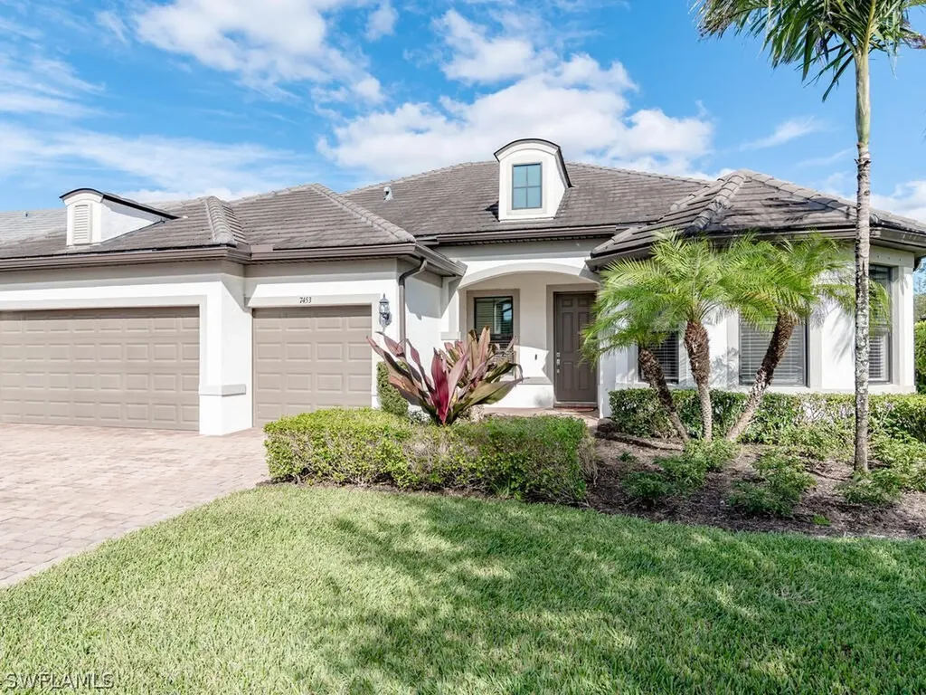 7453 Winding Cypress Drive Naples FL 34114