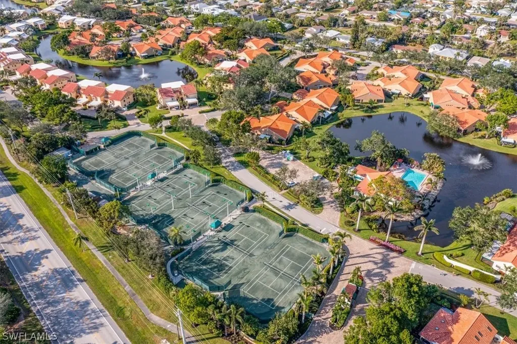 607 Beachwalk Circle Naples FL 34108