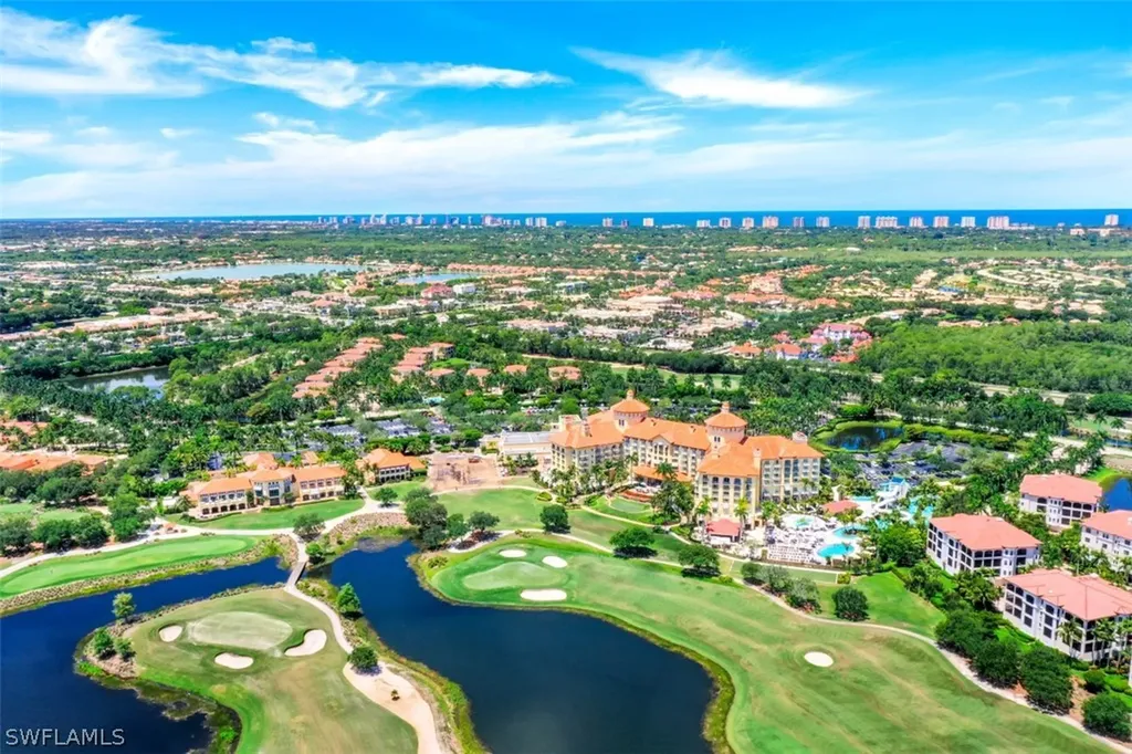 2748 Tiburon Boulevard E Naples FL 34109