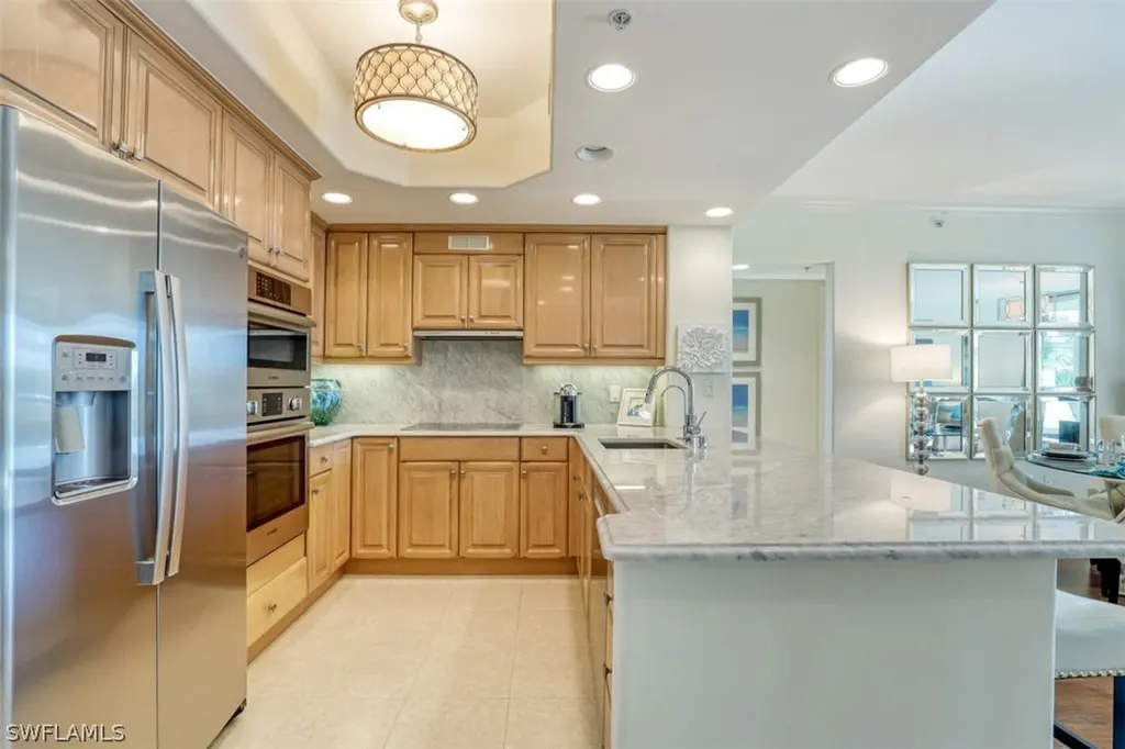 2748 Tiburon Boulevard E Naples FL 34109
