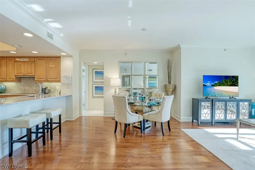 2748 Tiburon Boulevard E Naples FL 34109