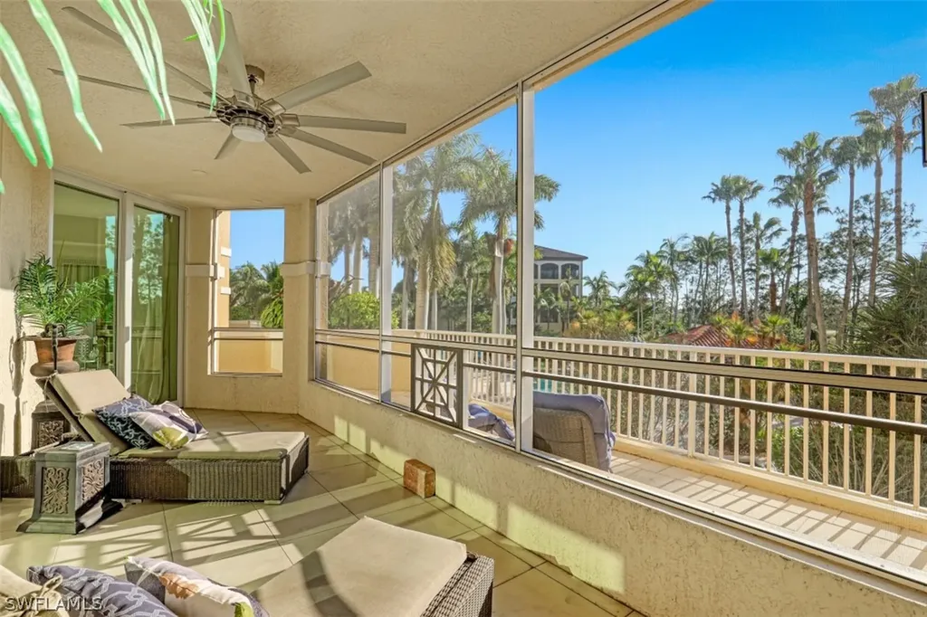2748 Tiburon Boulevard E Naples FL 34109