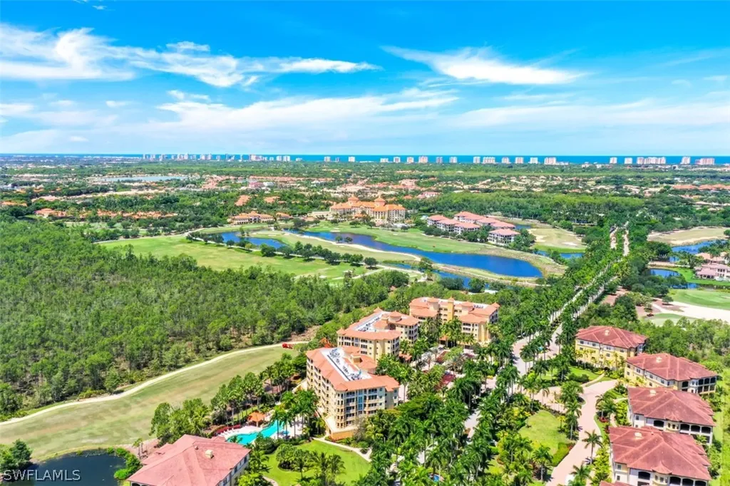 2748 Tiburon Boulevard E Naples FL 34109