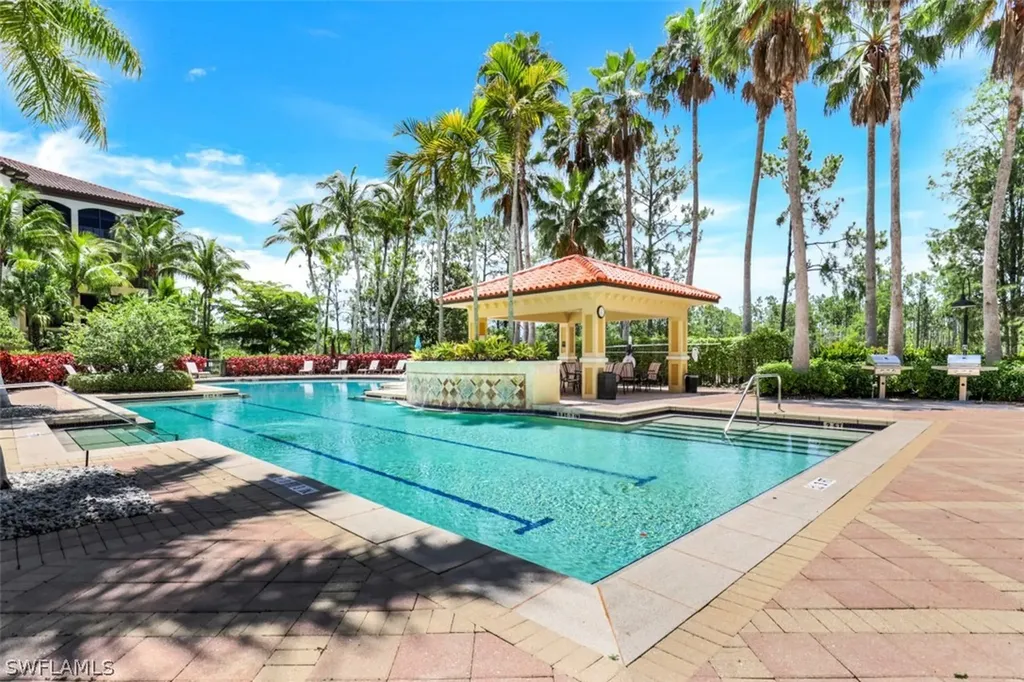 2748 Tiburon Boulevard E Naples FL 34109