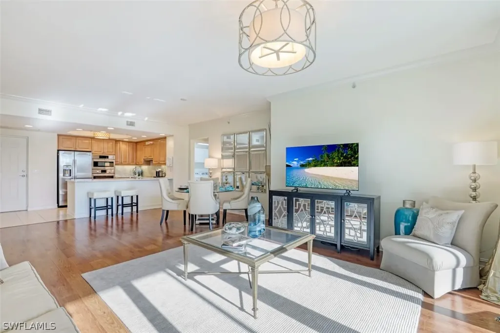 2748 Tiburon Boulevard E Naples FL 34109