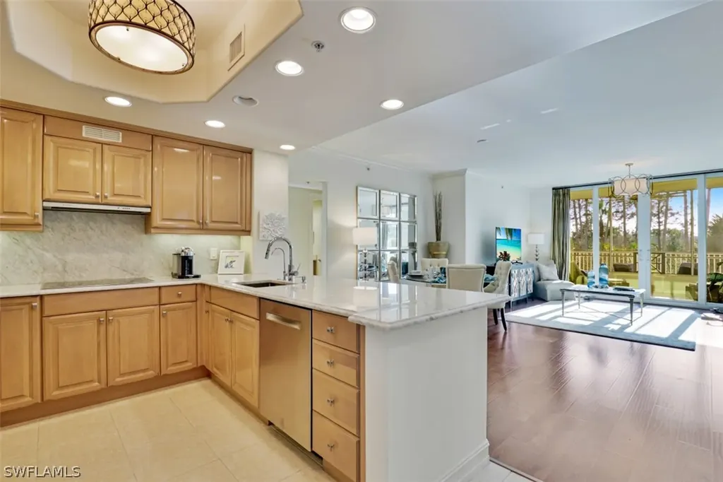 2748 Tiburon Boulevard E Naples FL 34109