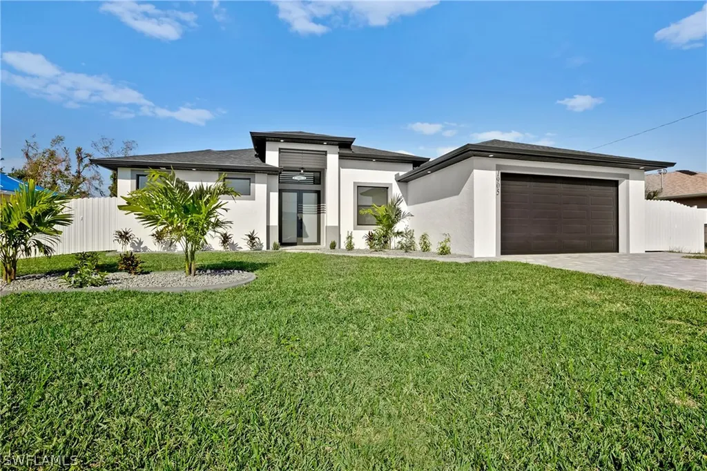 1905 SW 3rd Street Cape Coral FL 33991